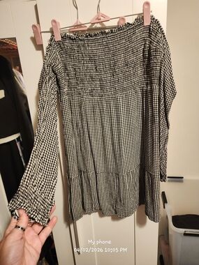 Abercrombie & Fitch Black and White Gingham Off-Shoulder Long Sleeve Dress